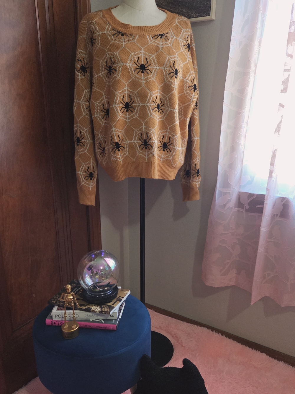SHEIN Mustard Crewneck Sweater with Spider & Web Jacquard